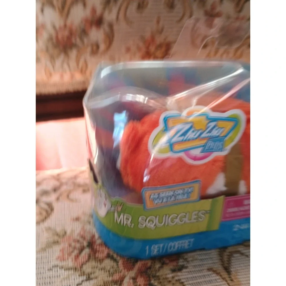 New Sealed Zhu Zhu Pets Orange 